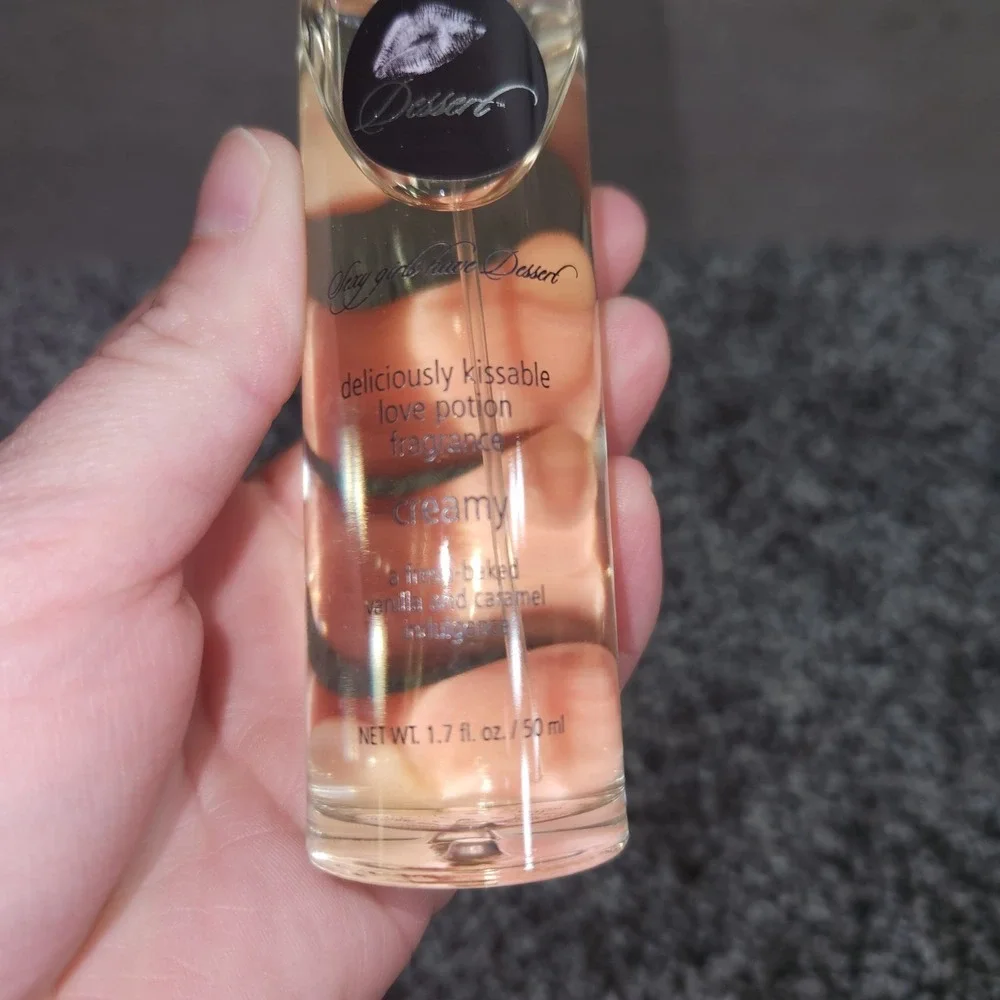Jessica Simpson Dessert Beauty Creamy Kissable Fragrance Spray Vanilla Rare HTF